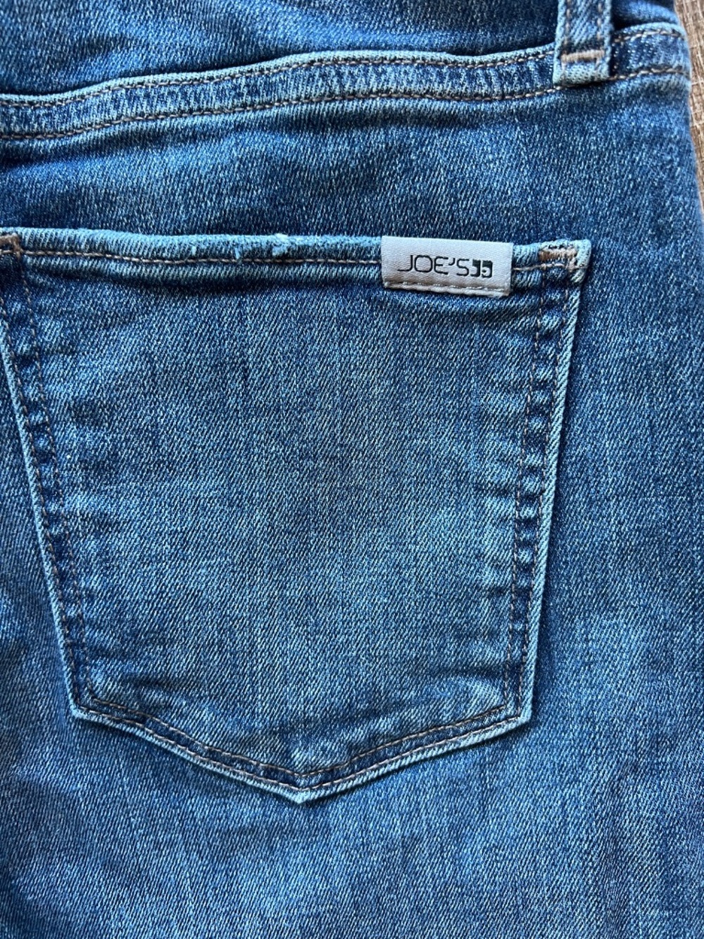 Joe's Jeans High-Rise Abilene Cropped Flare Jeans in Medium Blue size 27 - Picture 6 of 7
